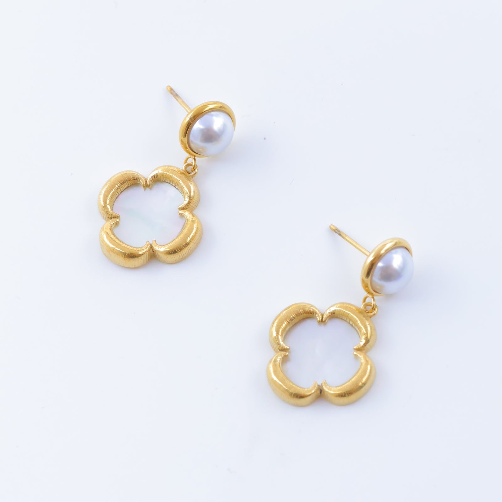 Boucles Fleur Perle – Bijou du quotidien en acier inoxydable | Mitsury