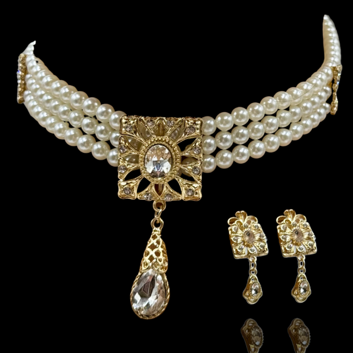Ras du cou blanc mariage Lurelya en perles blanches et doré avec pendentif cristal