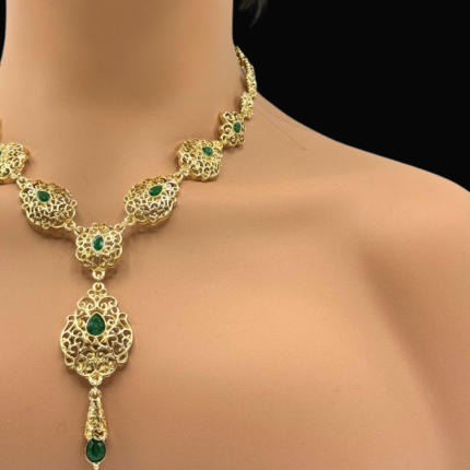 Parure dorée pierre verte Mitsury – modèle Elydria